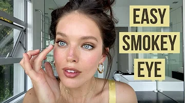 How do you get smoky eyes naturally?