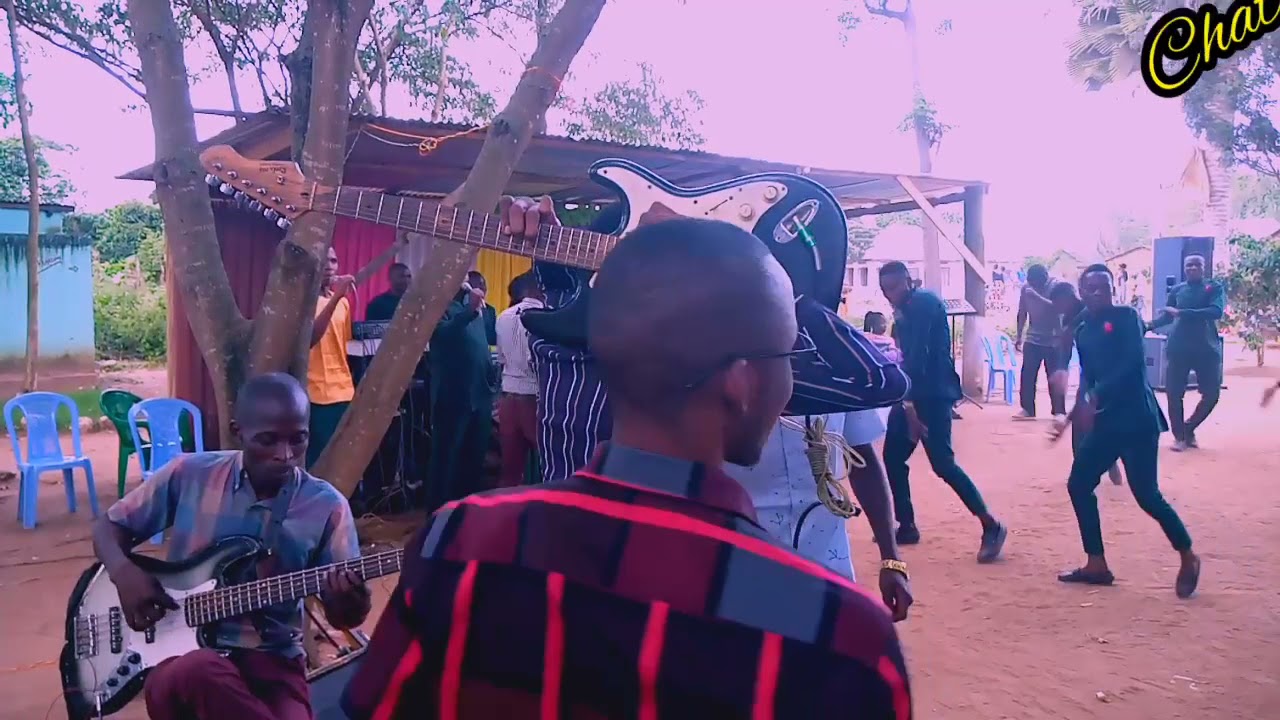 Tazama mastep makaliiii na vocally ya Safi kutoka kwaya ya AICT Masumbwe wakiwa chato