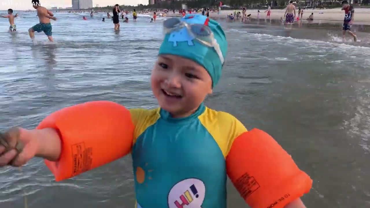 MINHO KHÁM PHÁ BIỂN ĐÀ NẴNG | 2024 |