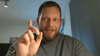 видео: Почему бывшие следят за нашими соцсетями? Возможные причины. картинка: Почему бывшие следят за нашими соцсетями? Возможные причины.