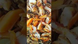 Restované Nudle s Kuřecím masem a Zeleninou a sezamem. #cooking #food #delicious #foodie #homemade