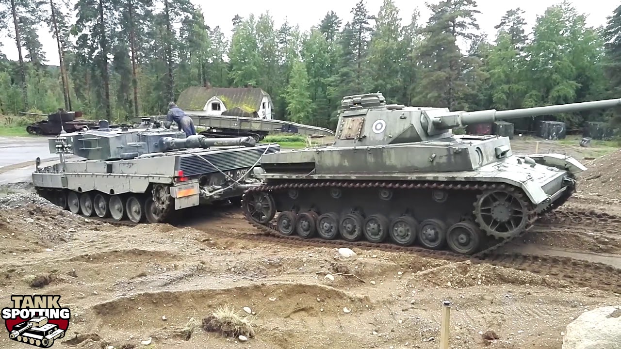 Panzer IV Ausf J towing Leopard 2 YouTube