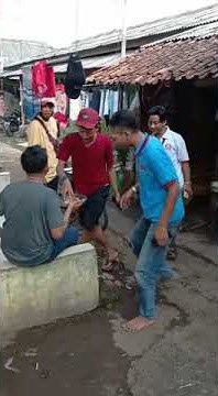 Story WA IG Lucu | Nyesel dah nawarin makan ke mereka😆