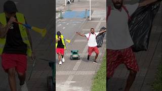 La volqueta loca 😂 #prank #entertainment #funny