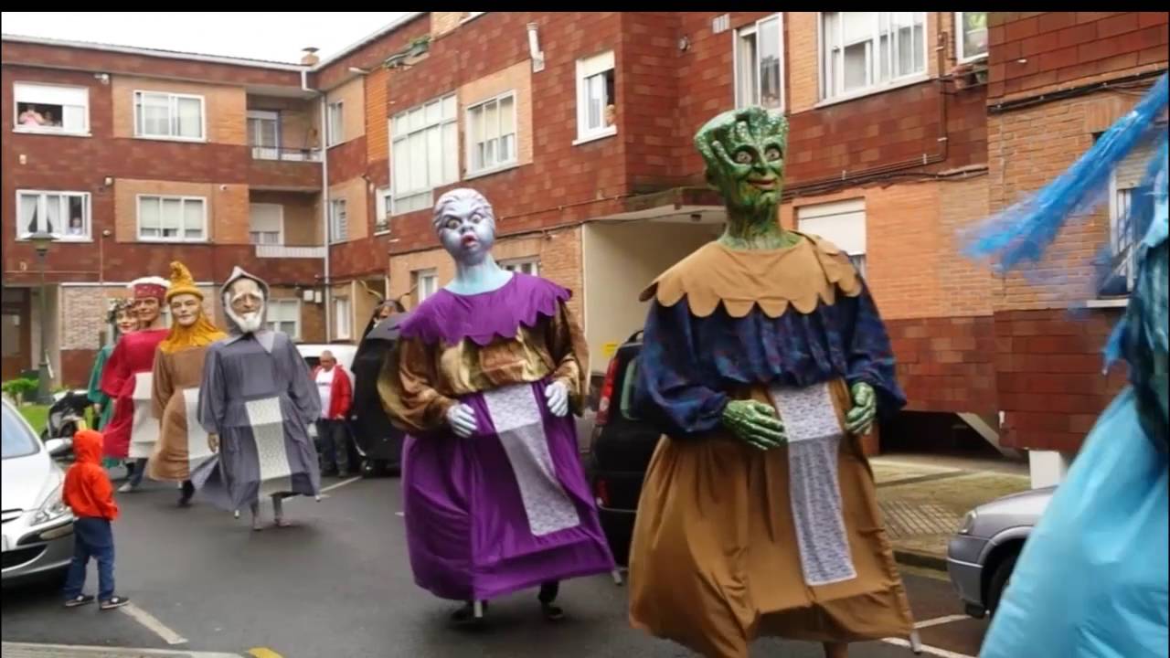 Bidasoako Erraldoiak en fiestas de Mendelu (Hondarribia) 14 de Mayo de 2016