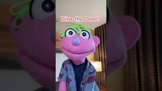 Dinx the Door