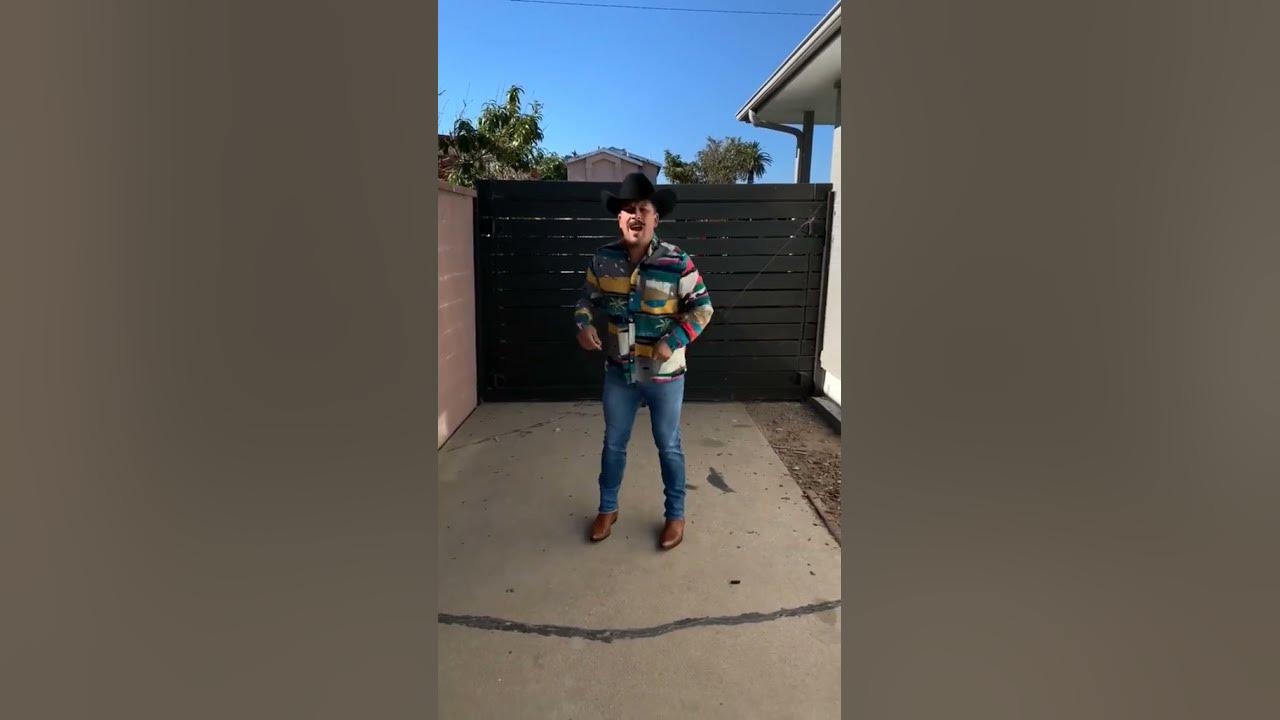 How To Mexican Dance😂
