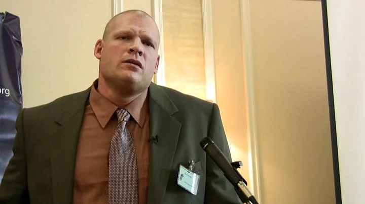 Glenn Jacobs speaks at the 2009 New Hampshire Libe...