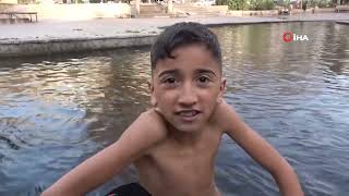 Abe Napağğğ Sıcağğtırr. Öğleleyin Gör Abi, Otıbıse Biin. Uuuuu Öyle Bir Ateştır