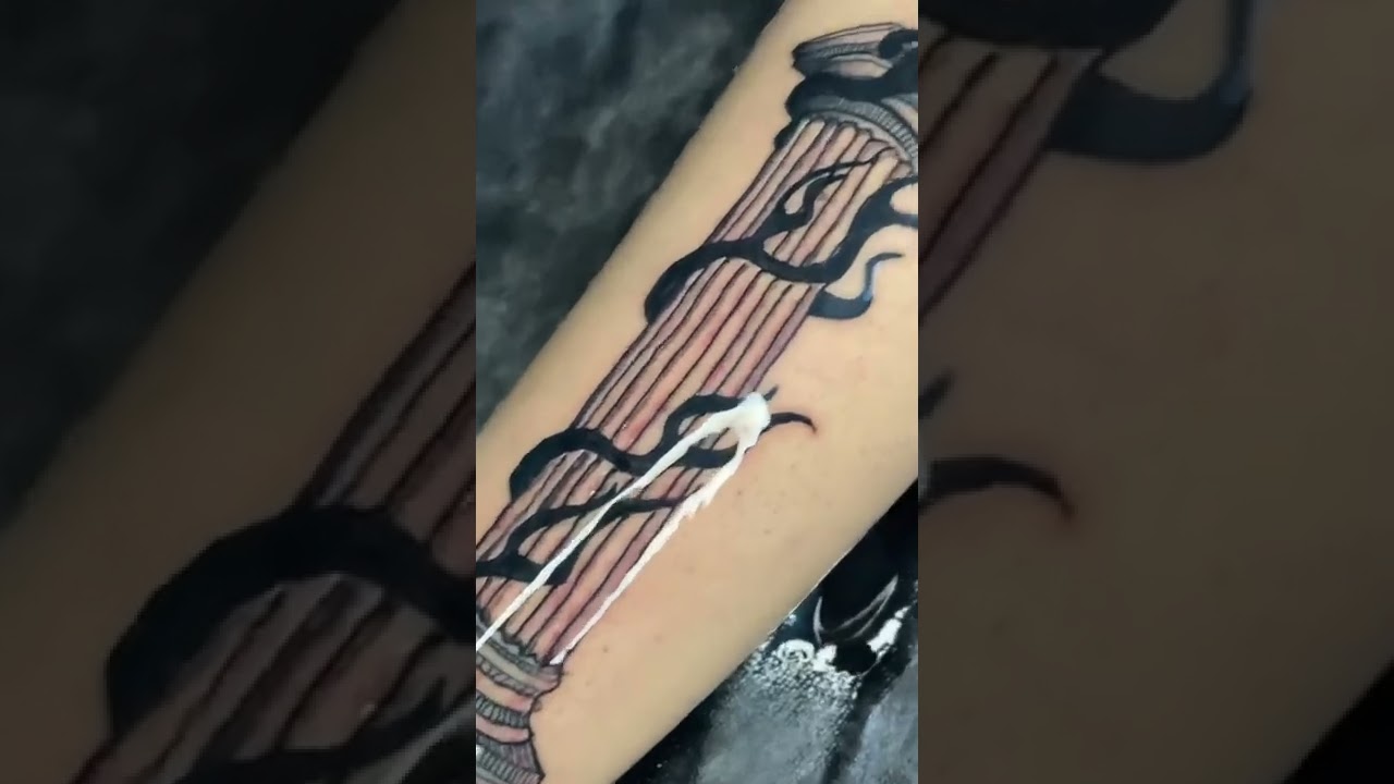 Blackwork Tattoo - Burning Temple Colomn 🔥