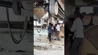 Mounting Giant Saw Blades: How Stone Yard Crews Align Heavy Cutting Discs for Quarry Processing