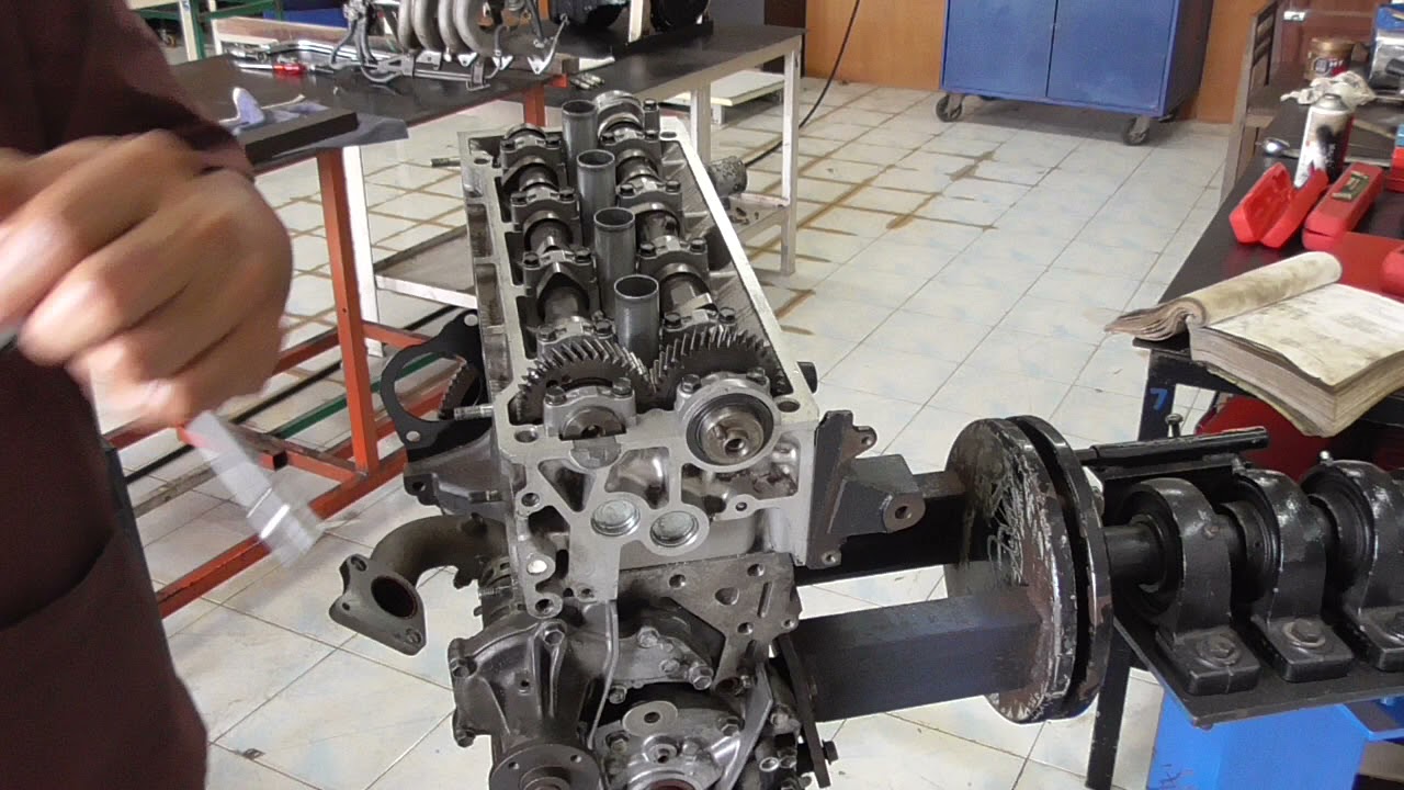 i017 ประกอบเพลาลูกเบี้ยวไอดี