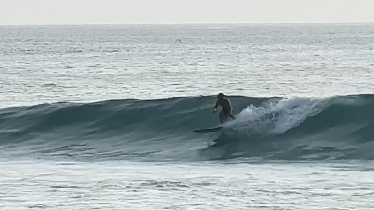 Cruisy surf Kata beach