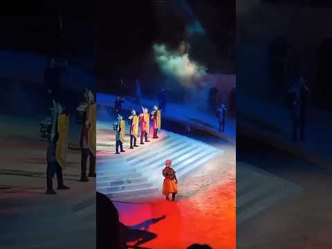 حادث ه هول ناک در نمایش رستم و سهراب واژگونی امیر آقایی از اسب در صحنه بازیگران محبوب ایران