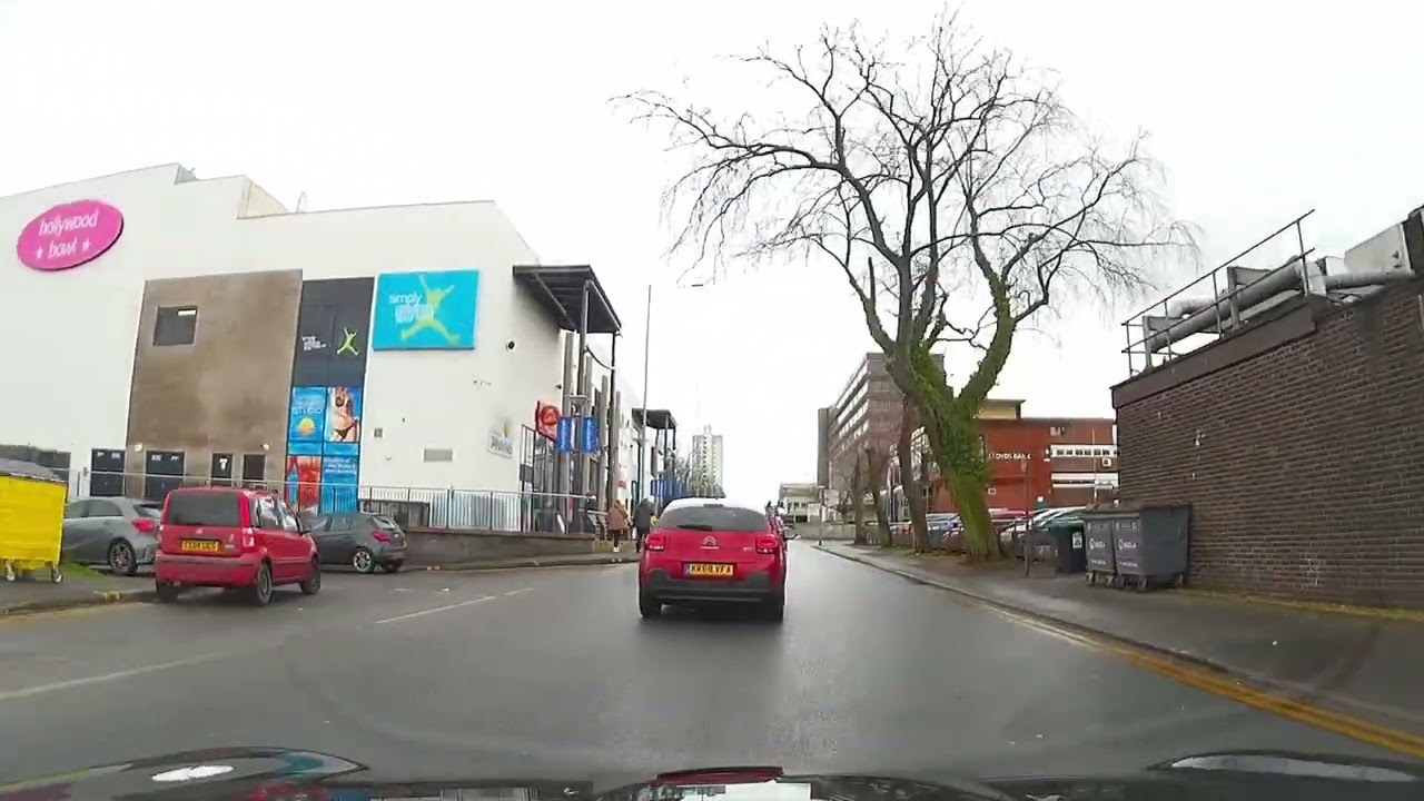 Smooth and Relaxing ASMR Dash Cam Footage Through the Countryside and City to Help You Feel Sleepy