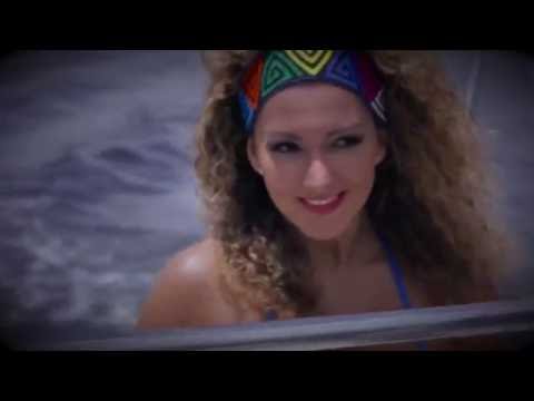 Erika Ender - En Exclusiva (Lyric Video)