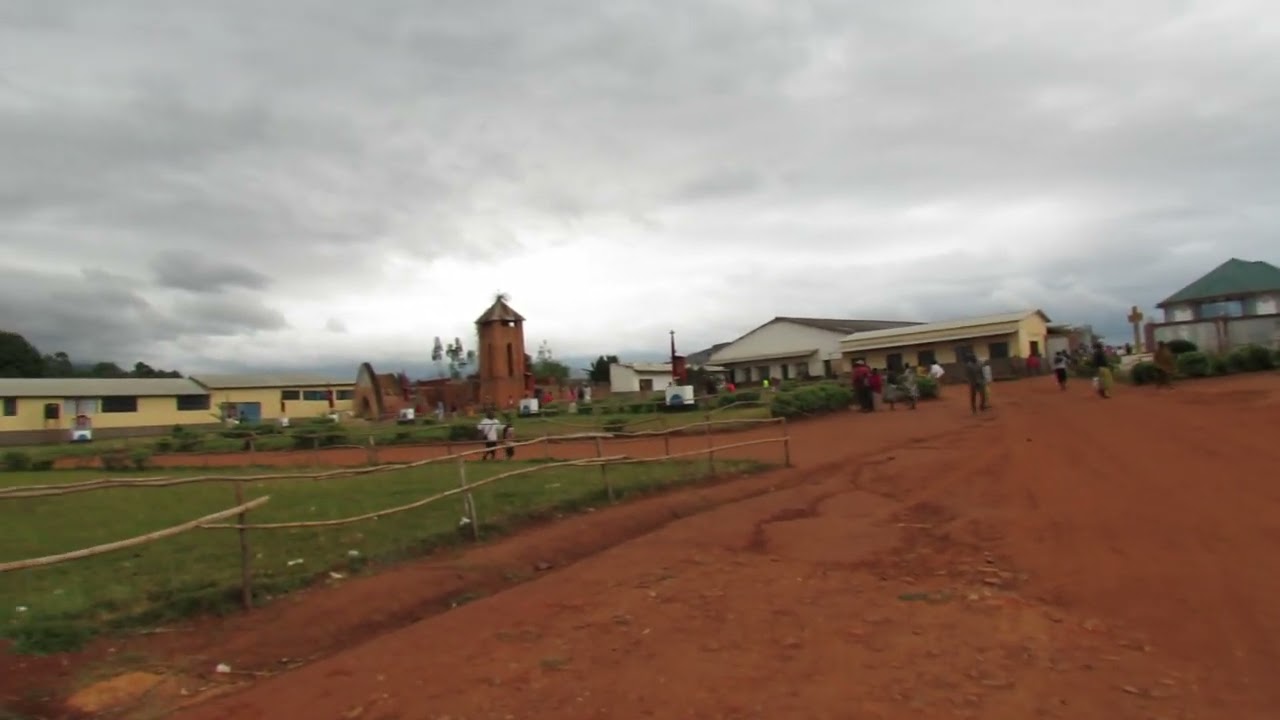 PAROISSE SAINT PIERRE CLAVER DE MAKAMBA