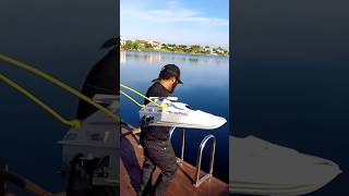 RC BOAT Catches FISH!
