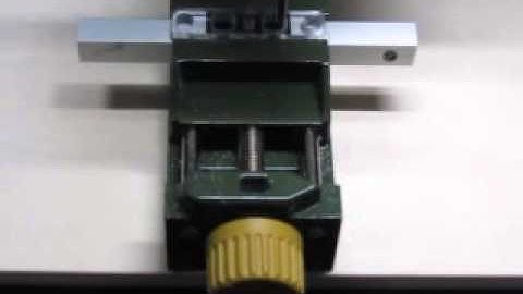 Roland MDX 40A milling Acrylic-3