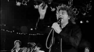 Mikis Theodorakis in East Berlin 1987: 24 Margarita Magiopoula- Doxa to Theo chords