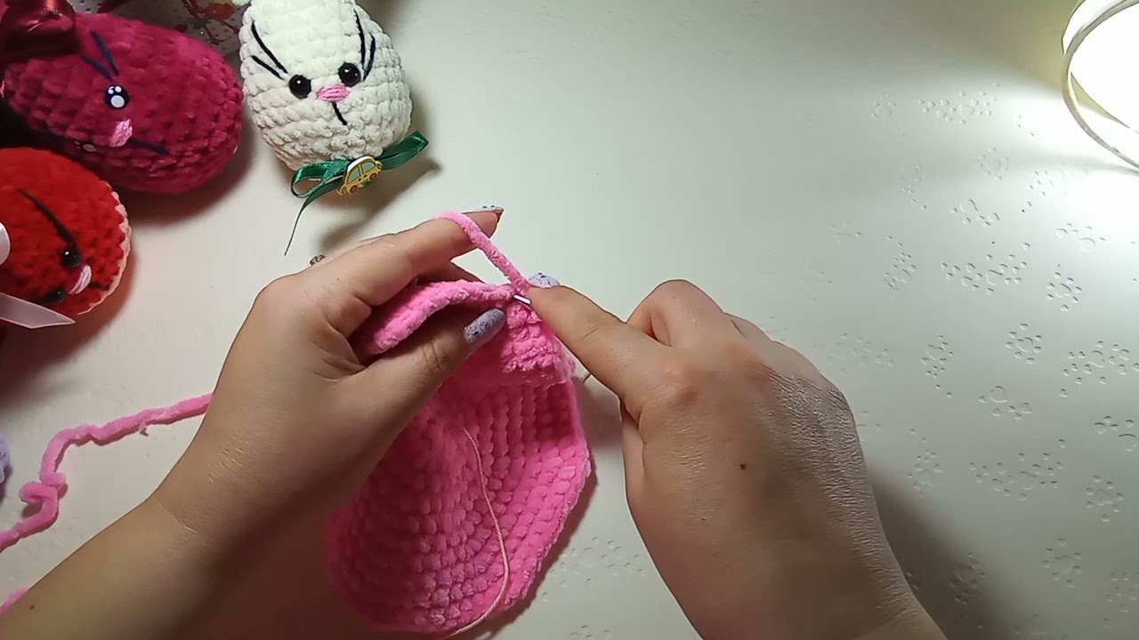 Πλεκτό μαξιλάρι αστέρι με βελονάκι και βελούδινη κλωστή. Μέρος 1ο