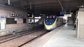 2163次經由山線開往嘉義的EMU813+EMU814微笑號區間車