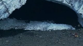 One Dead, 4 Hurt in Washington Ice Cave Collapse
