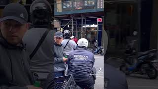 People’s-reactions #nyc #walkingdownthestreet #peoplesreactions  #reactions #model #reactionvideo