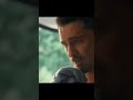 غريب في المرآة أغنية عيونه حتدمع