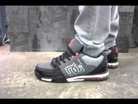 dc shoes versatile