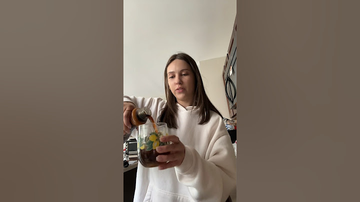 Chill everyday video make iced coffee with me: