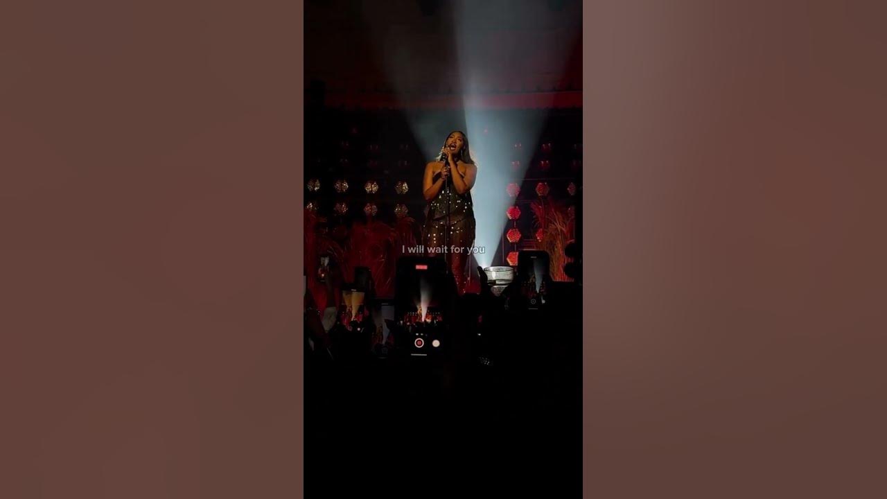 Tems - Higher (Live)