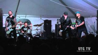 UTG TV: Emmure - Bars In Astoria (Live @ SXSW) (1080p HD)