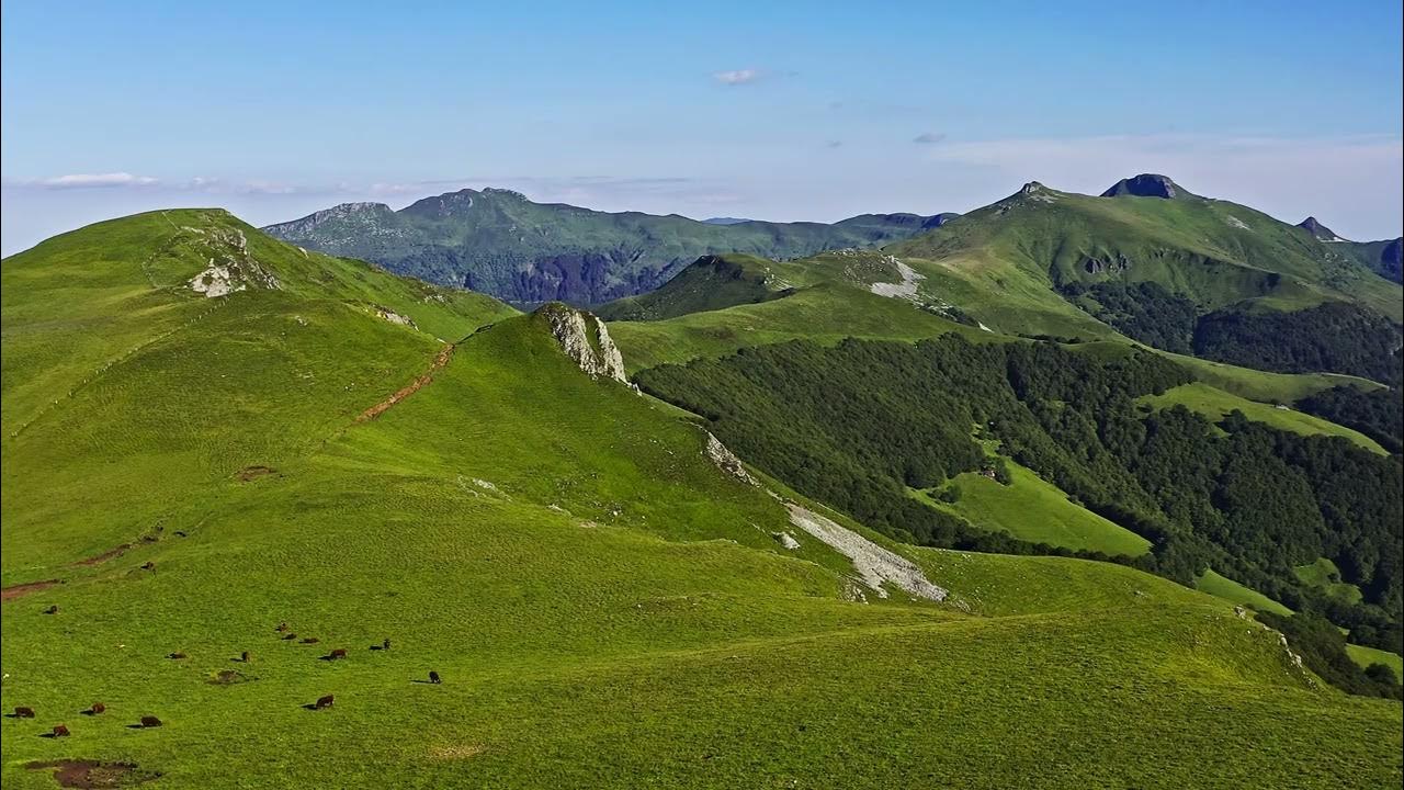 le Falgoux le Luchard lieu d'estive et royaume de la Salers YouTube