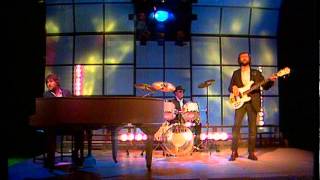 TOPPOP: Chas and Dave - Ain't No Pleasing You chords