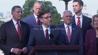 Republicans blame Democrats for shutdown ahead of vote to end it, which fails