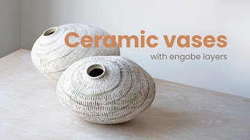 Building a ceramic vase with paperclay and engobe decoration
