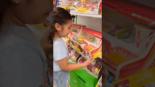 Don't Open Toys At The Store 🧸❌ Good Behavior for Kids