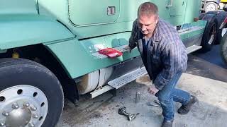 Freightliner FLD 'Twelve' Side Step Repair and Bumper Repair