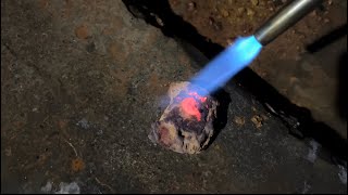 LUAR BIASA,!! PROSES DARI BATU SAMPAI JADI EMAS,PENGOLAHAN EMAS DENGAN AIR RAKSA DAN PELEBURAN EMAS