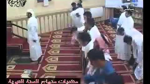 محمد ناصر و تقليد السديس    تلاوة رائعة