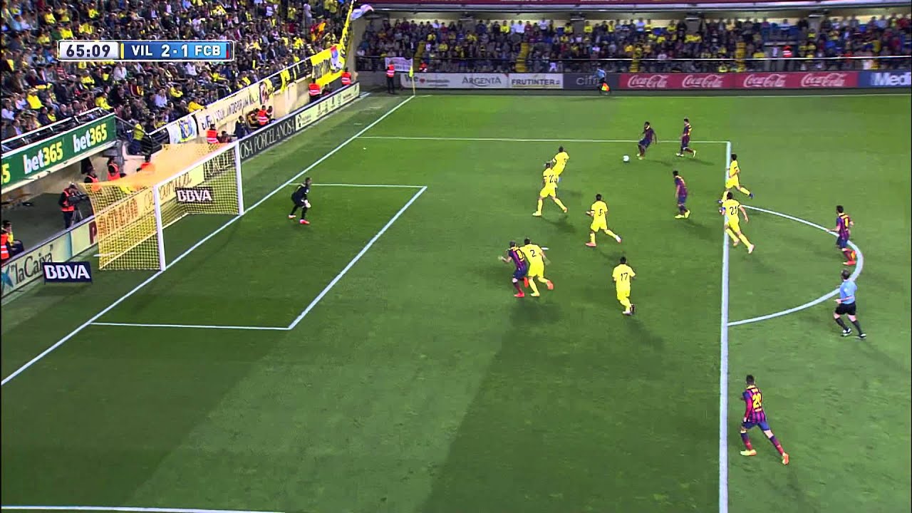 Goal of Gabriel (og 2-1) Villarreal CF - FC Barcelona - HD