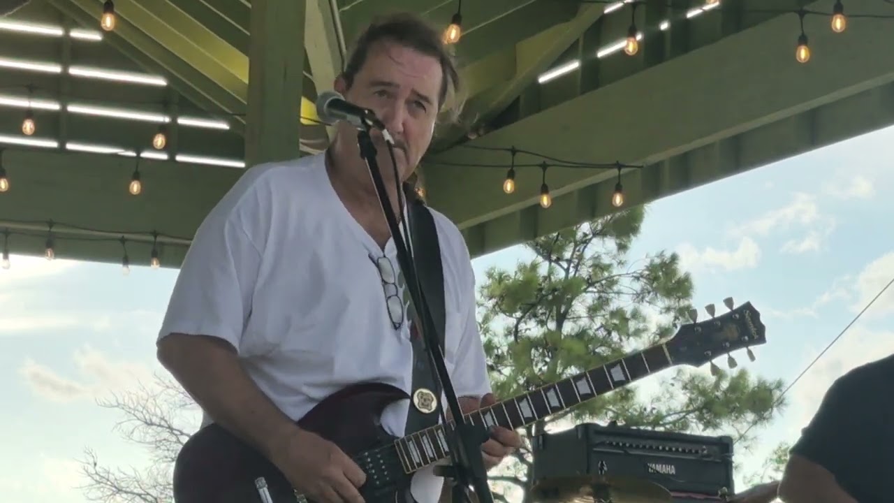 Waitin' For The Bus - ShadowFacts (Live Cover)