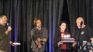 JAXCON 2017 ~ Happy Bday Clif!
It was a special bodyguards bday. What better way to celebrate than with about 1000 of your closest friends and getting not one but TWO birthday songs sung to you?
Just remember Cupcakes, if you cant say anything nice, your comment will get thrown in the trash and you could end up there as well
~*~*~*~*~*~*~*~*~*~*~*~*~*~*~*~*~*~*~*~*~*~*~*~*~*~*~
Get yourself some frosting with these previous videos!
~*~*~*~*~*~*~*~*~*~*~*~*~*~*~*~*~*~*~*~*~*~*~*~*~*~*~
Get Sprinkles, Cupcakes
Facebook { http://www.facebook.com/melbatoasties }
Instagram { http://instagram.com/melbatoasties }
Twitter { http://twitter.com/MelBa_Toasties }
Cake Spinners {http://www.youtube.com/CakeSpinners }
Not a Sponsored video. My own money was used to purchase the items/products shown. These are opinions are my own.
No one makes it this far! What secrets are you trying to find down here????? You sneaky sneak! :) JAXCON 2017 ~ Happy Bday Clif!