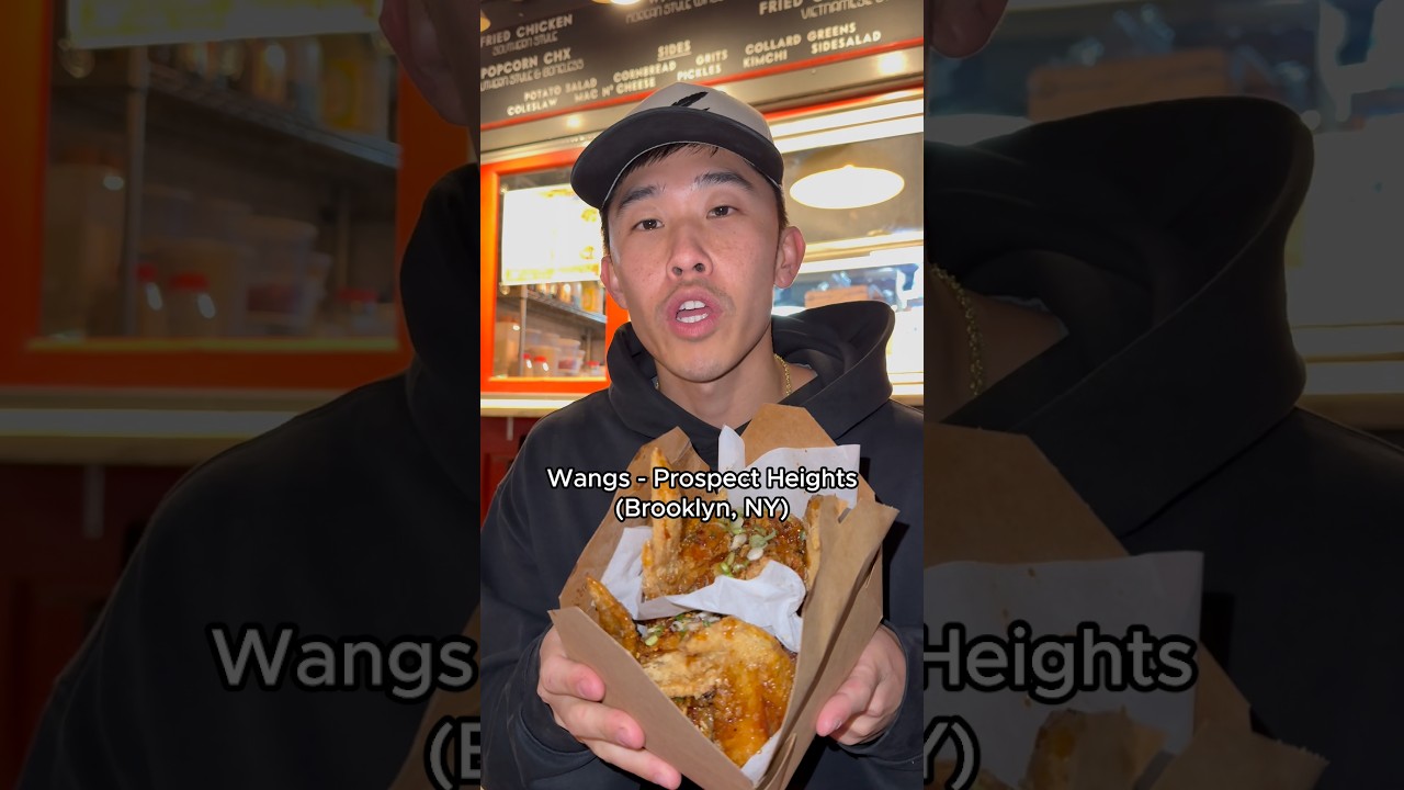 Rating wings at Wangs in Park Slope, NY