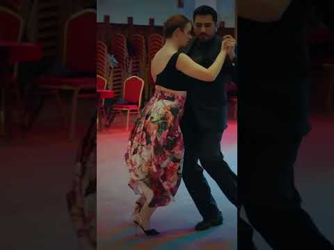 Marta Kubicz & Franz Alvaro Bravo, La Tupungatina Pugliese #argentinetango #tango