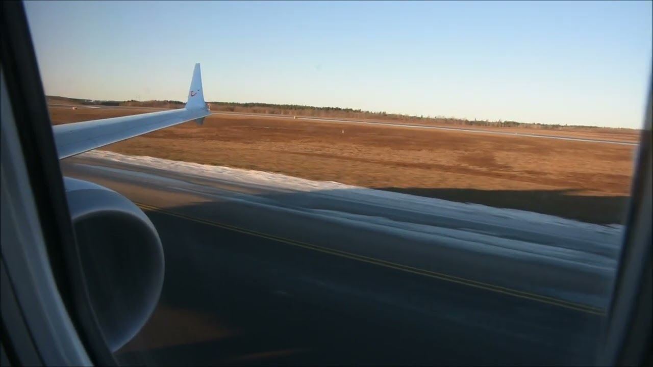 Boeing 738-189 Max takeoff from Arlanda
