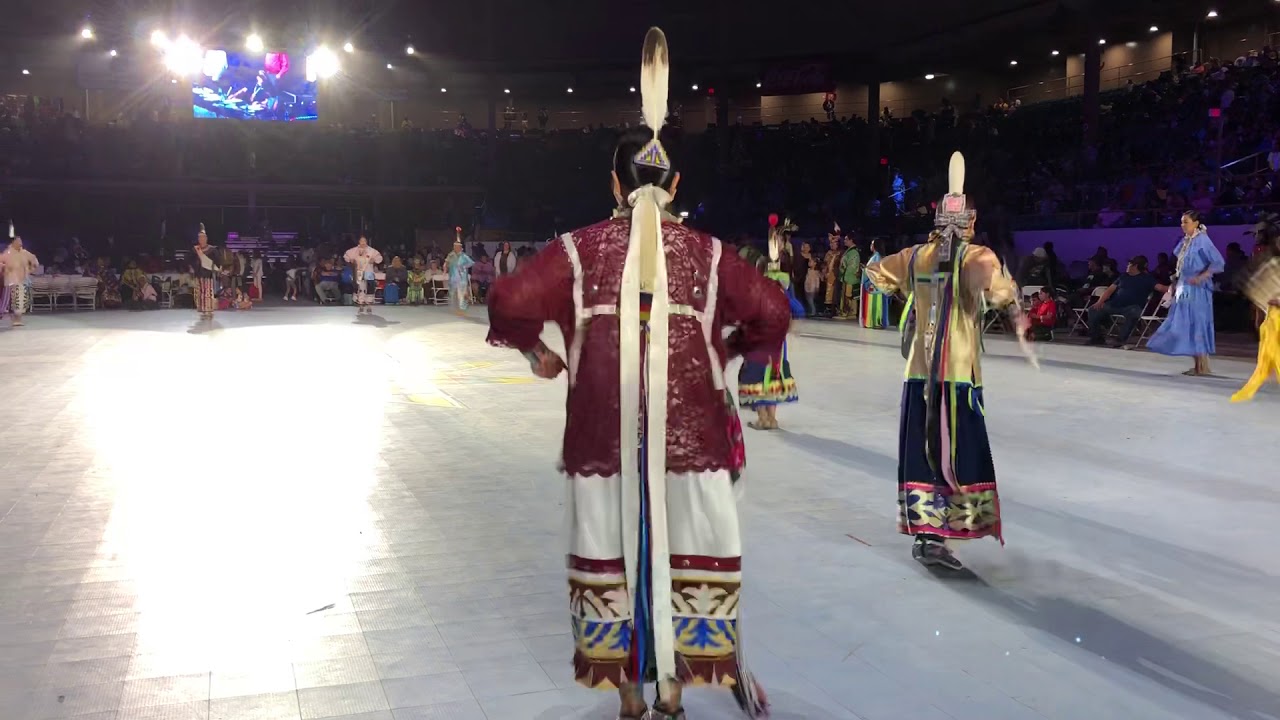 Women’s Appliqué & Scrub - 2018 Gathering of Nations PowWow