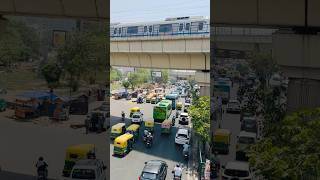 आनंद विहार मेट्रो स्टेशन #delhi #metro #trending #viral #shorts #shortsfeed #shortvideo