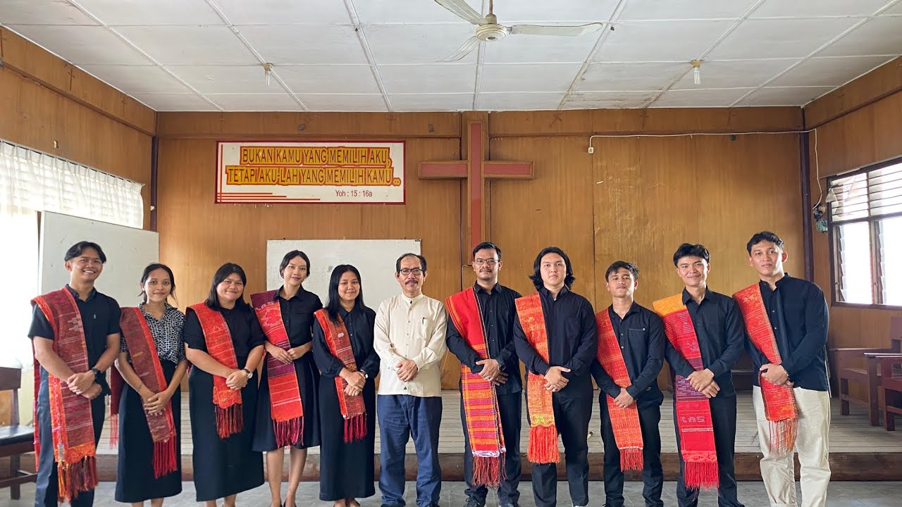 Dramatisasi Nyanyian: Ro do Au Marsomba tu JoloM